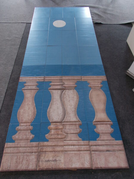 Panel de cerámica del artista José María Subirachs y la empresa azulejera Gres de Valls,s.a (Onda)